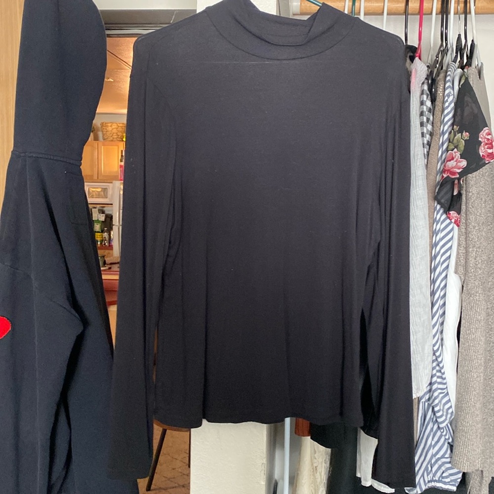 Loose Black Turtleneck